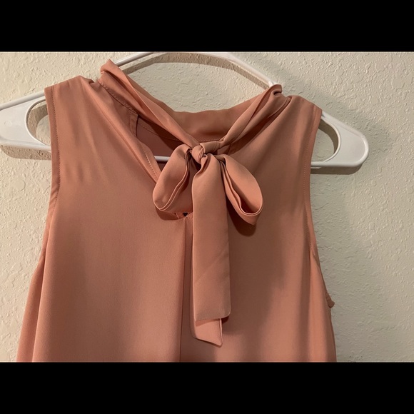 Boutique flowy shift dress with bowtie back - Picture 3 of 5